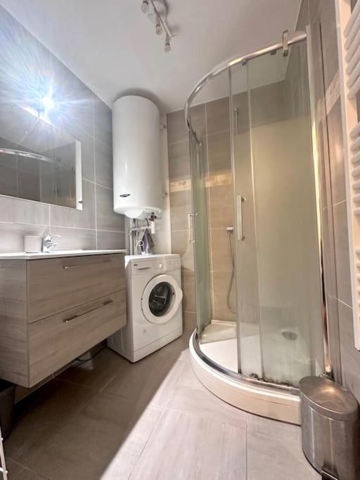Appartement F3, 2 Chambres อีวรี-ซูร์-แซ็น ภายนอก รูปภาพ