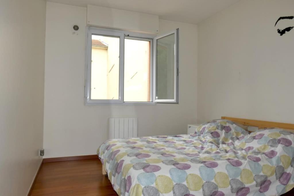 Appartement F3, 2 Chambres อีวรี-ซูร์-แซ็น ภายนอก รูปภาพ